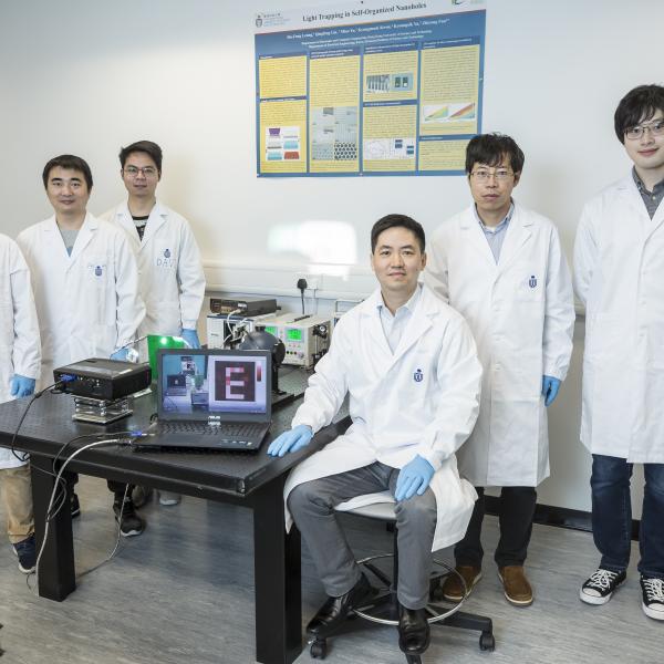 Prof. FAN Zhiyong (third from right), Dr. GU Leilei (second from right) and the research team.  (Stock photo)