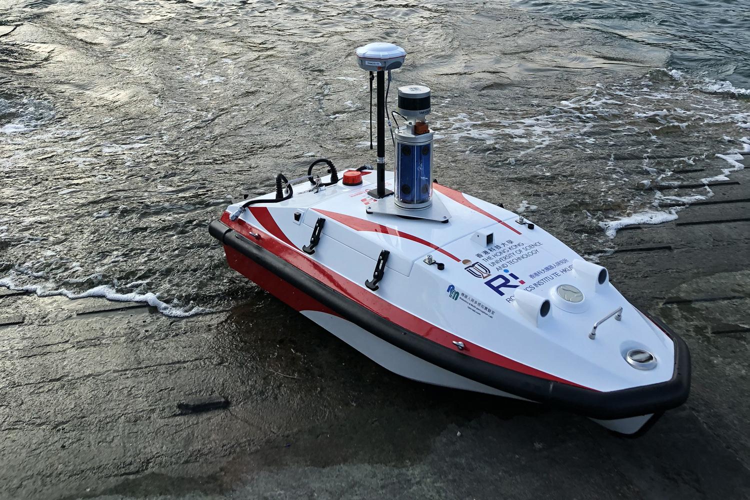 Unmanned boat with a ground-breaking navigation system.