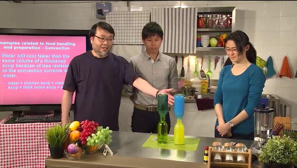  Prof King Chow teaches the theories behind food processing in his MOOC "The Science of Gastronomy".
